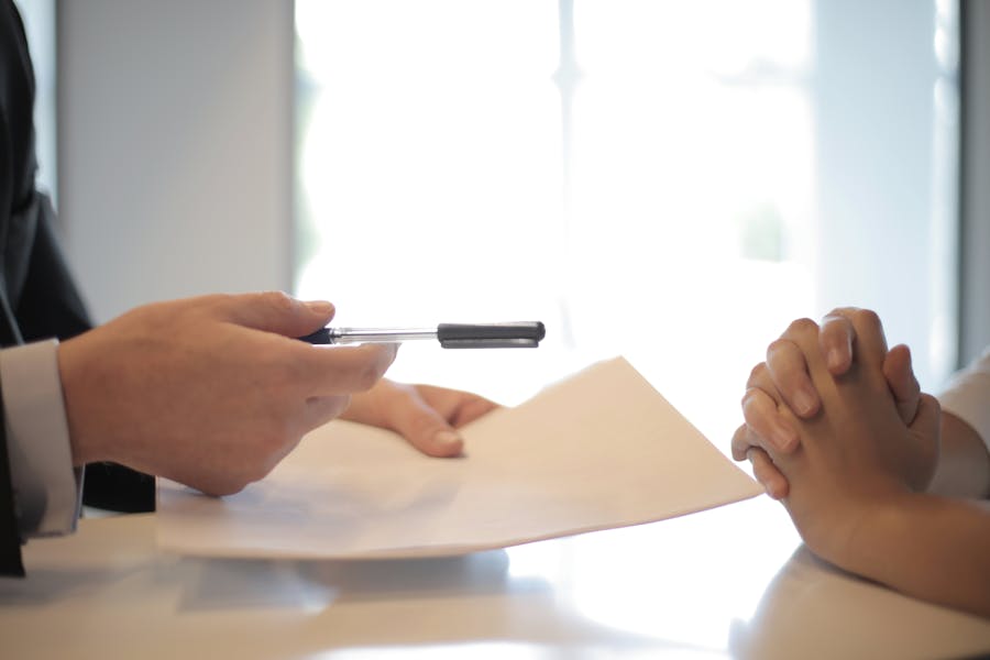 Dalian lease lifecycle management for international tenants